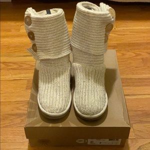 Ugg classic cardy boot white with gold sz 7